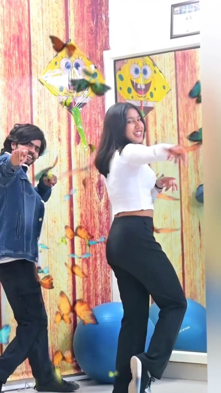 Yeh Dil Aashiqana ?❤️| Trending Shorts| #love #dance #dancevideo #shorts #ytshorts #youtubeshorts